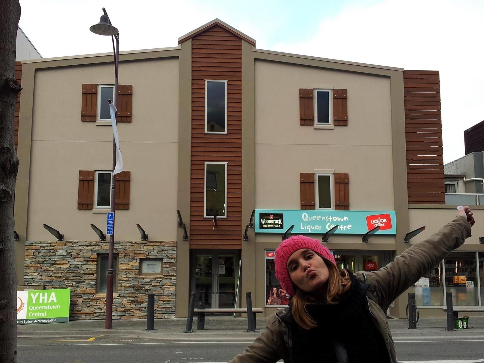 Yha Queenstown Central Hostel Exterior photo